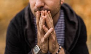 man undergoing Cognitive Behavioural Therapy Cognitive Behavioural Therapy helps clients reduce unhelpful thinking and modify self-defeating behaviour.