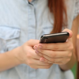 What is Online Counselling and Psychotherapy? - woman doing therapy through online chat What is Online Counselling and Psychotherapy? - woman doing therapy through online chat